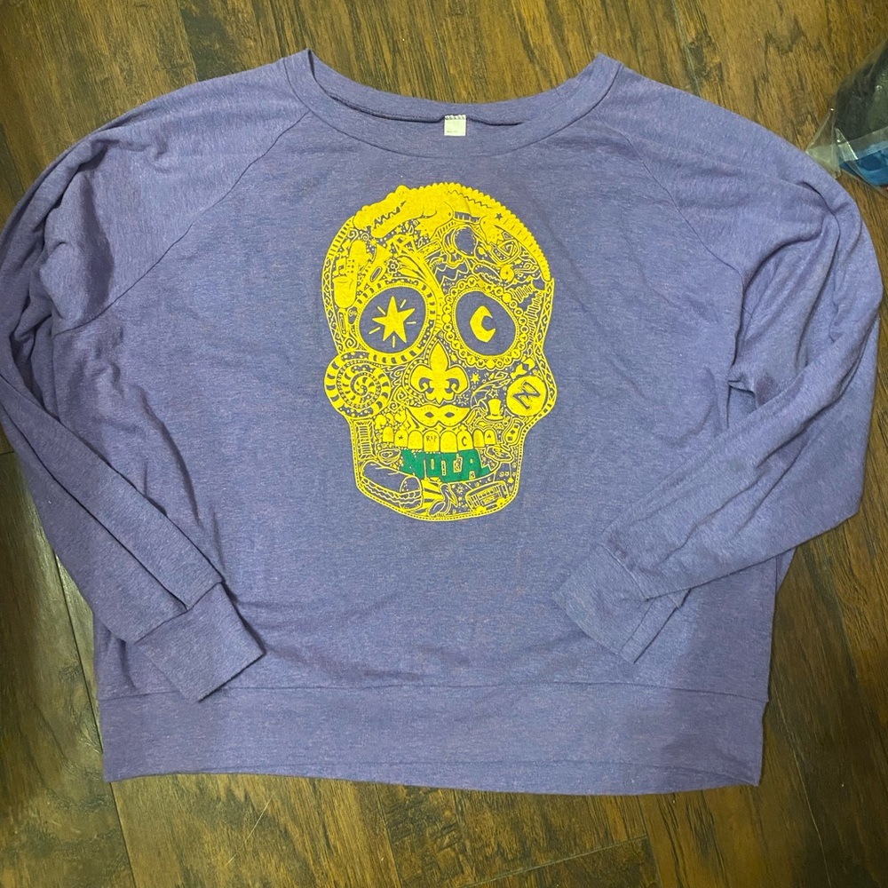 Nola skull sweatshirt